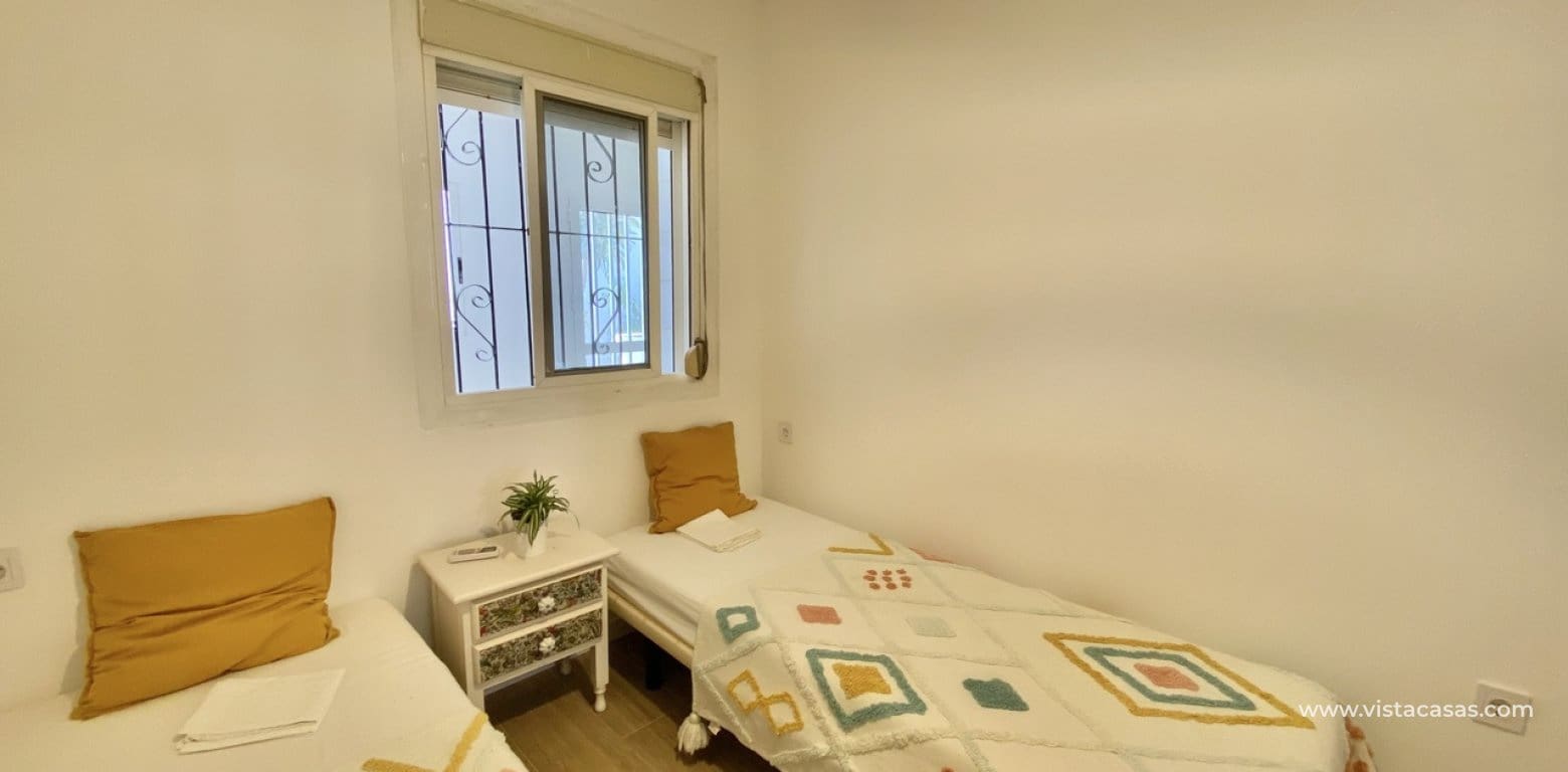 2 soveværelse Bungalow til salg i Playa Flamenca - € 165.000 (Ref: 9424104)