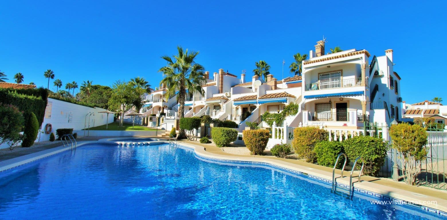 2 soveværelse Byhus til salg i Villamartin med swimmingpool - € 244.990 (Ref: 9424131)