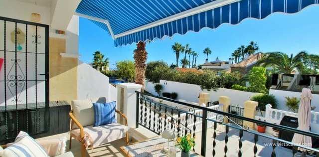 2 bedroom Townhouse for sale in Villamartin, Orihuela with pool - € 244,990 (Ref: 9424131)