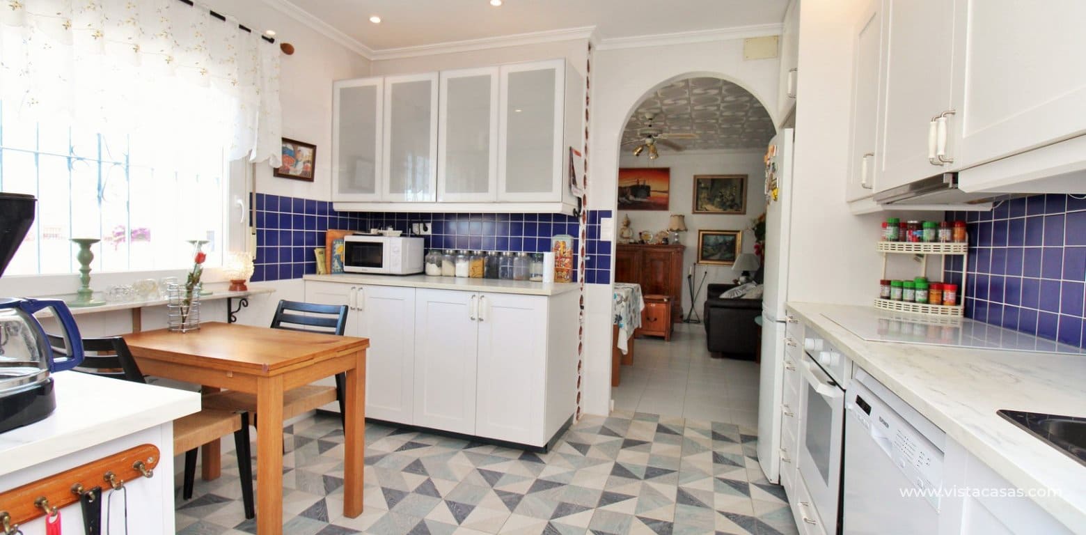 2 bedroom Villa for sale in El Chaparral with pool - € 279,000 (Ref: 9424165)