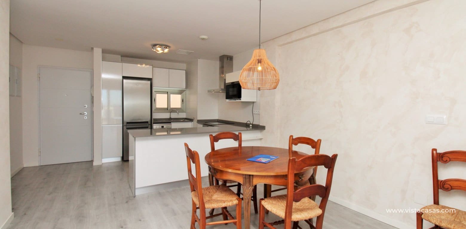 2 soveværelse Lejlighed til salg i Villamartin med swimmingpool - € 289.900 (Ref: 9425368)