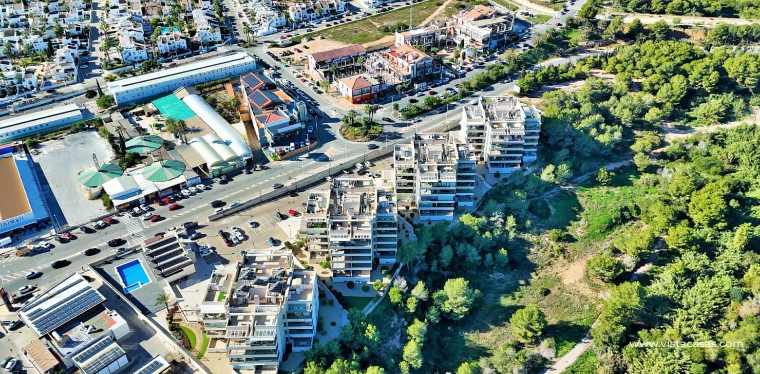 2 soveværelse Lejlighed til salg i Villamartin med swimmingpool - € 289.900 (Ref: 9425368)