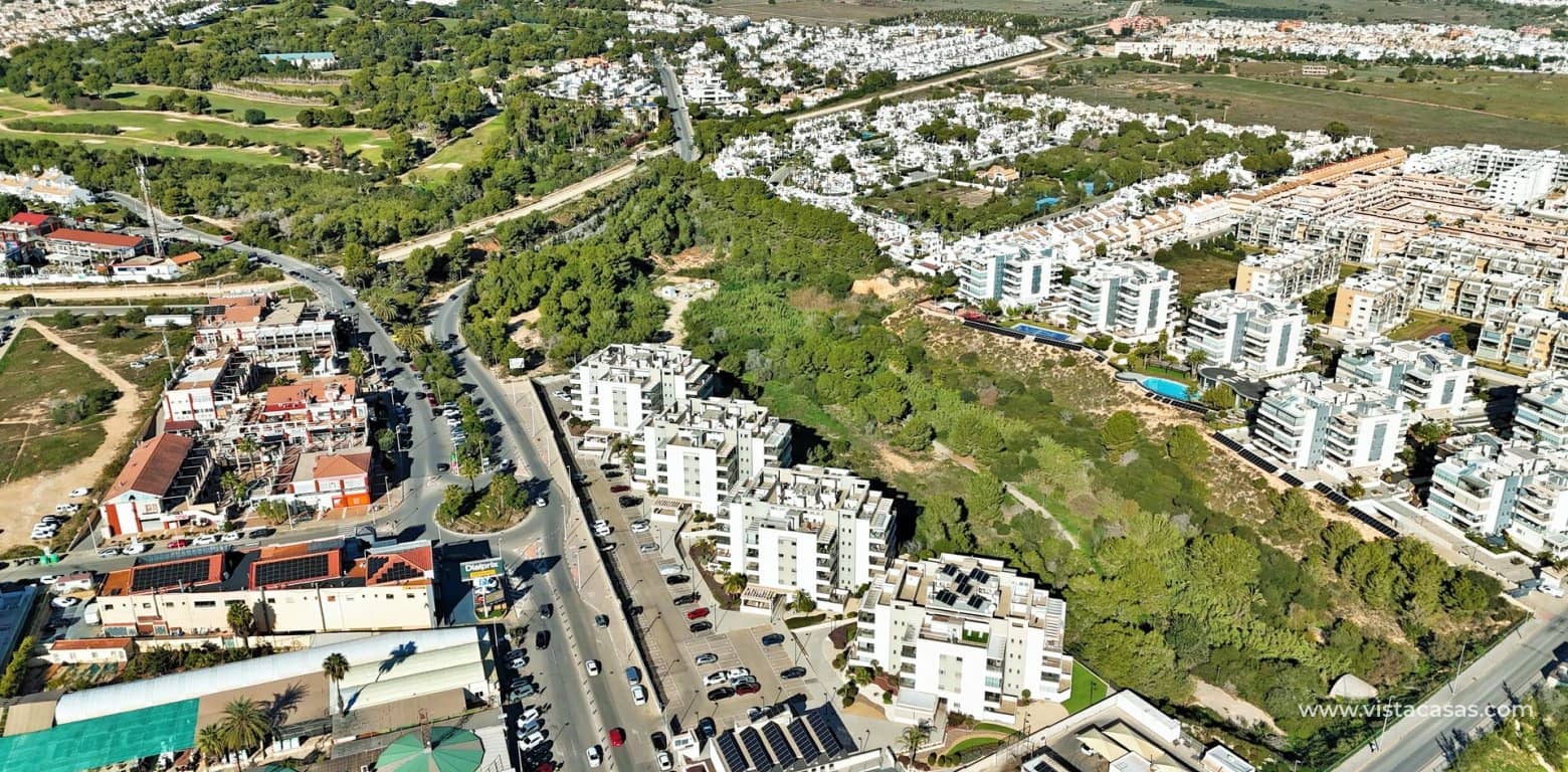 2 soveværelse Lejlighed til salg i Villamartin med swimmingpool - € 289.900 (Ref: 9425368)