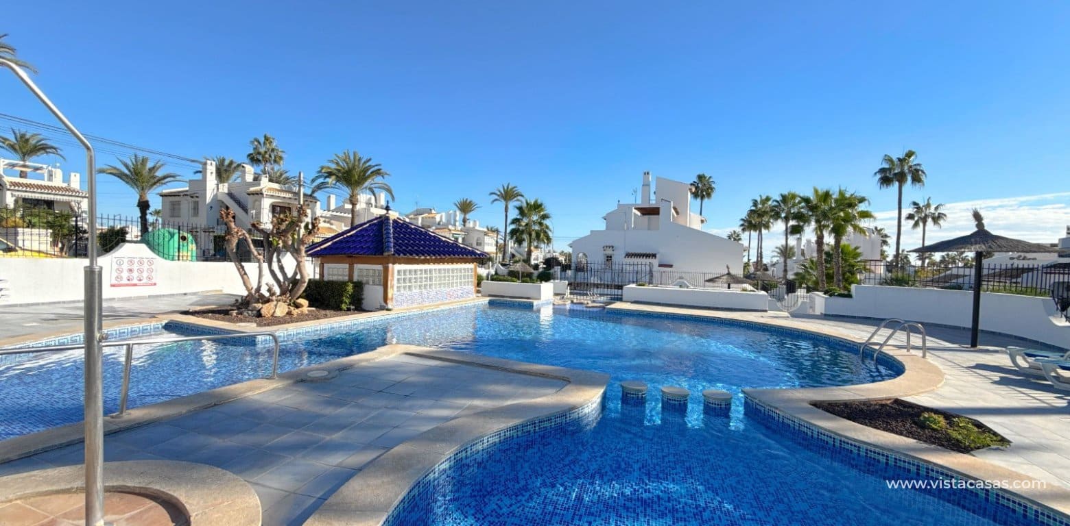 3 bedroom Townhouse for sale in Villamartin - € 229,950 (Ref: 9427566)