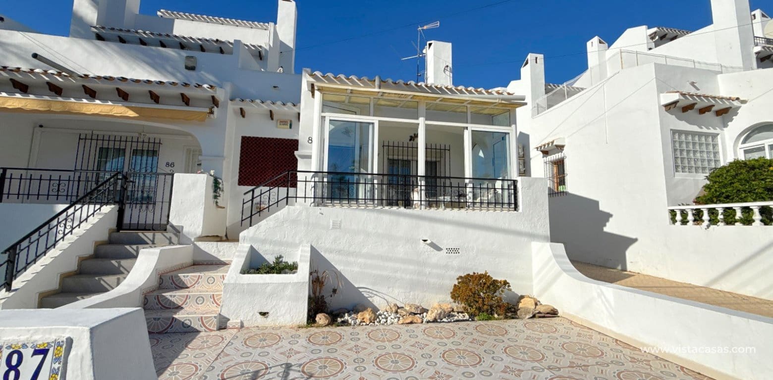 3 bedroom Townhouse for sale in Villamartin - € 229,950 (Ref: 9427566)