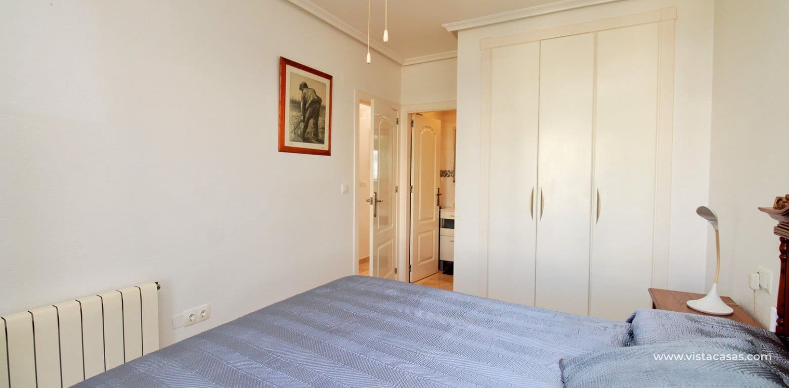 3 bedroom Bungalow for sale in Villamartin with pool - € 229,000 (Ref: 9428797)