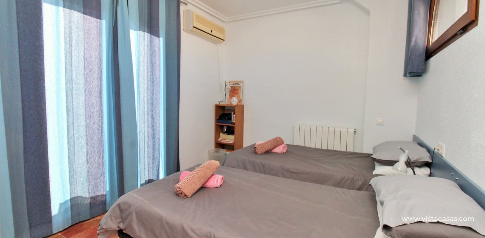 3 bedroom Bungalow for sale in Villamartin with pool - € 229,000 (Ref: 9428797)