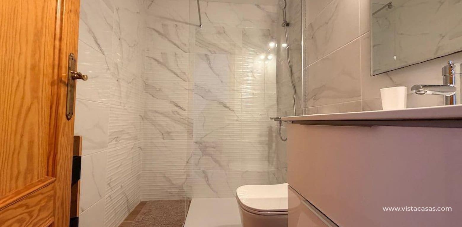 2 bedroom Apartment for sale in Villamartin - € 154,000 (Ref: 9432443)