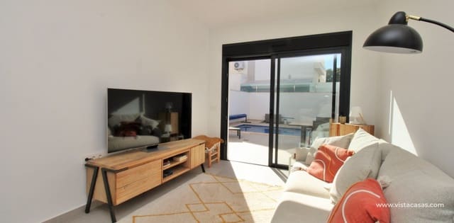 Casa de 2 habitaciones en Pilar de la Horadada en venta con piscina - 299.995 € (Ref: 9436478)