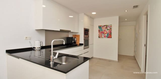 Casa de 2 habitaciones en Pilar de la Horadada en venta con piscina - 299.995 € (Ref: 9436478)