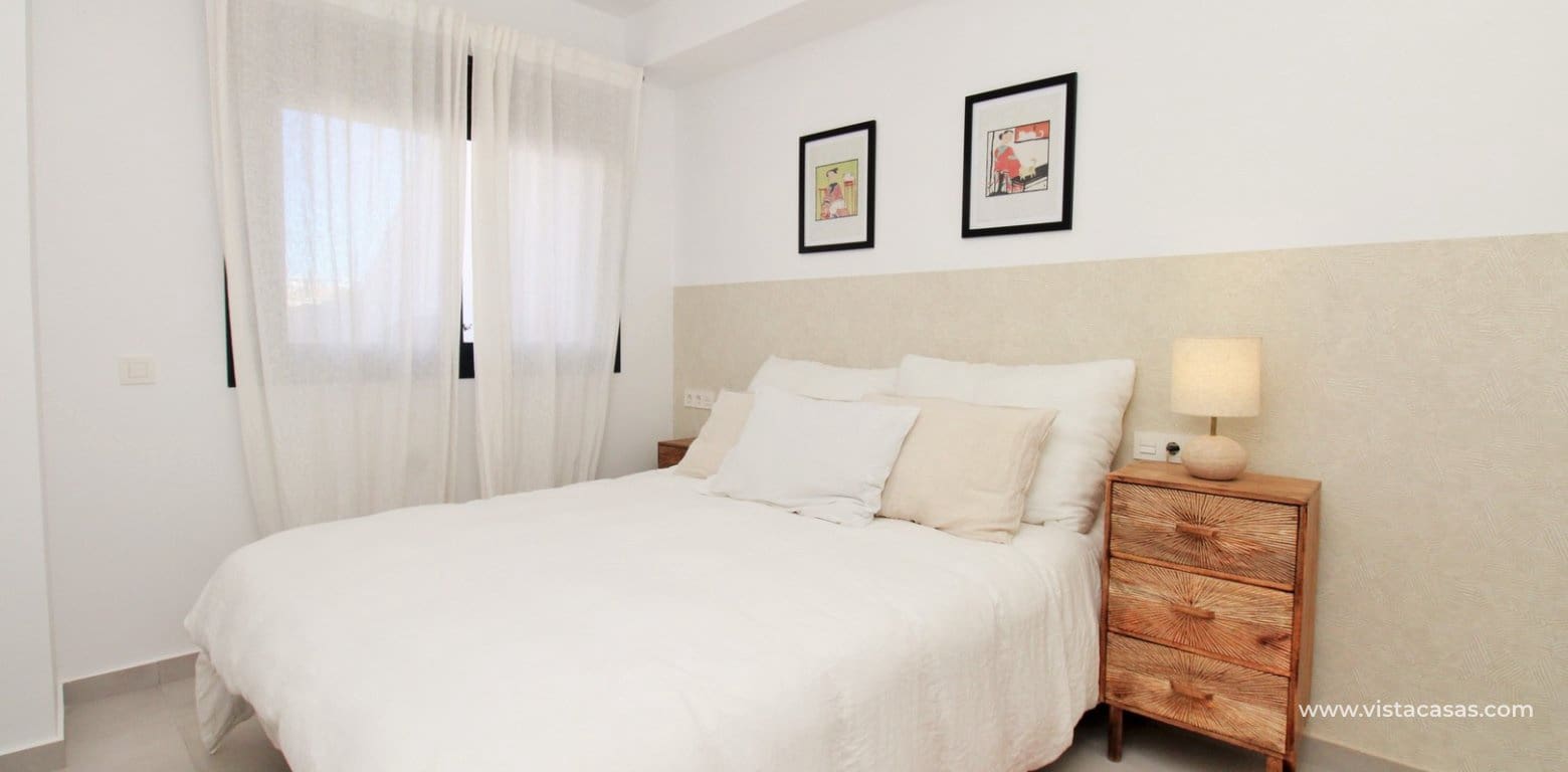 Casa de 2 habitaciones en Pilar de la Horadada en venta con piscina - 299.995 € (Ref: 9436478)