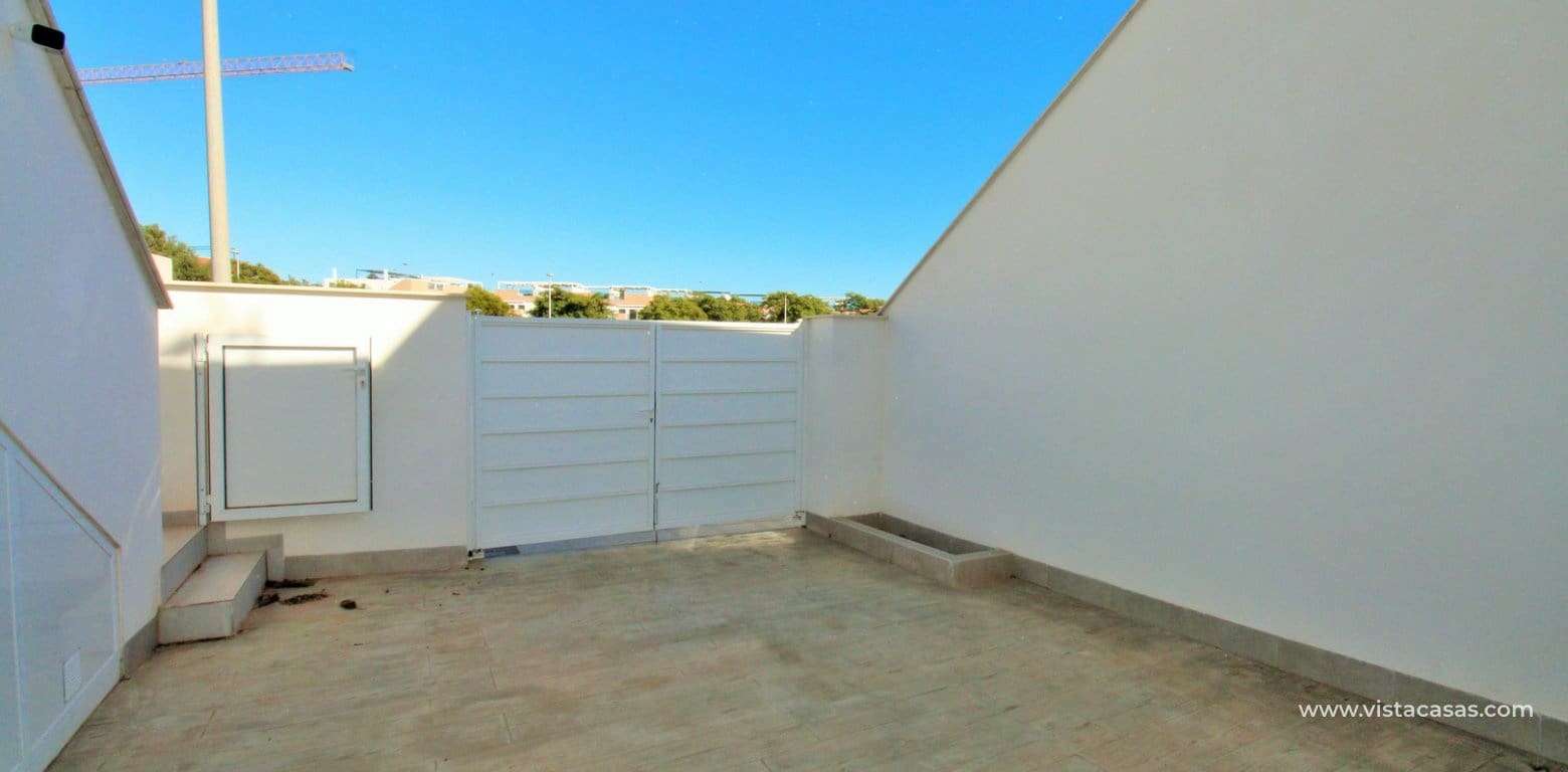 Casa de 2 habitaciones en Pilar de la Horadada en venta con piscina - 299.995 € (Ref: 9436478)