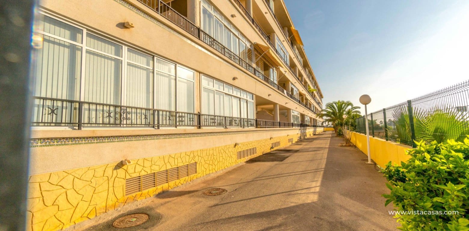 3 bedroom Apartment for sale in Playa Flamenca - € 210,000 (Ref: 9441957)