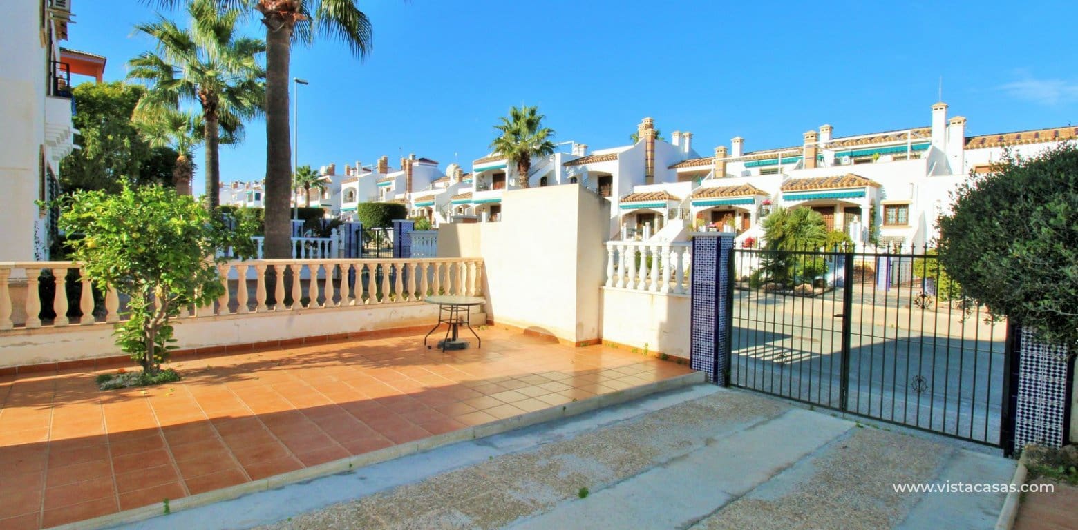 Apartamento de 2 habitaciones en Villamartin en venta con piscina - 179.000 € (Ref: 9449959)