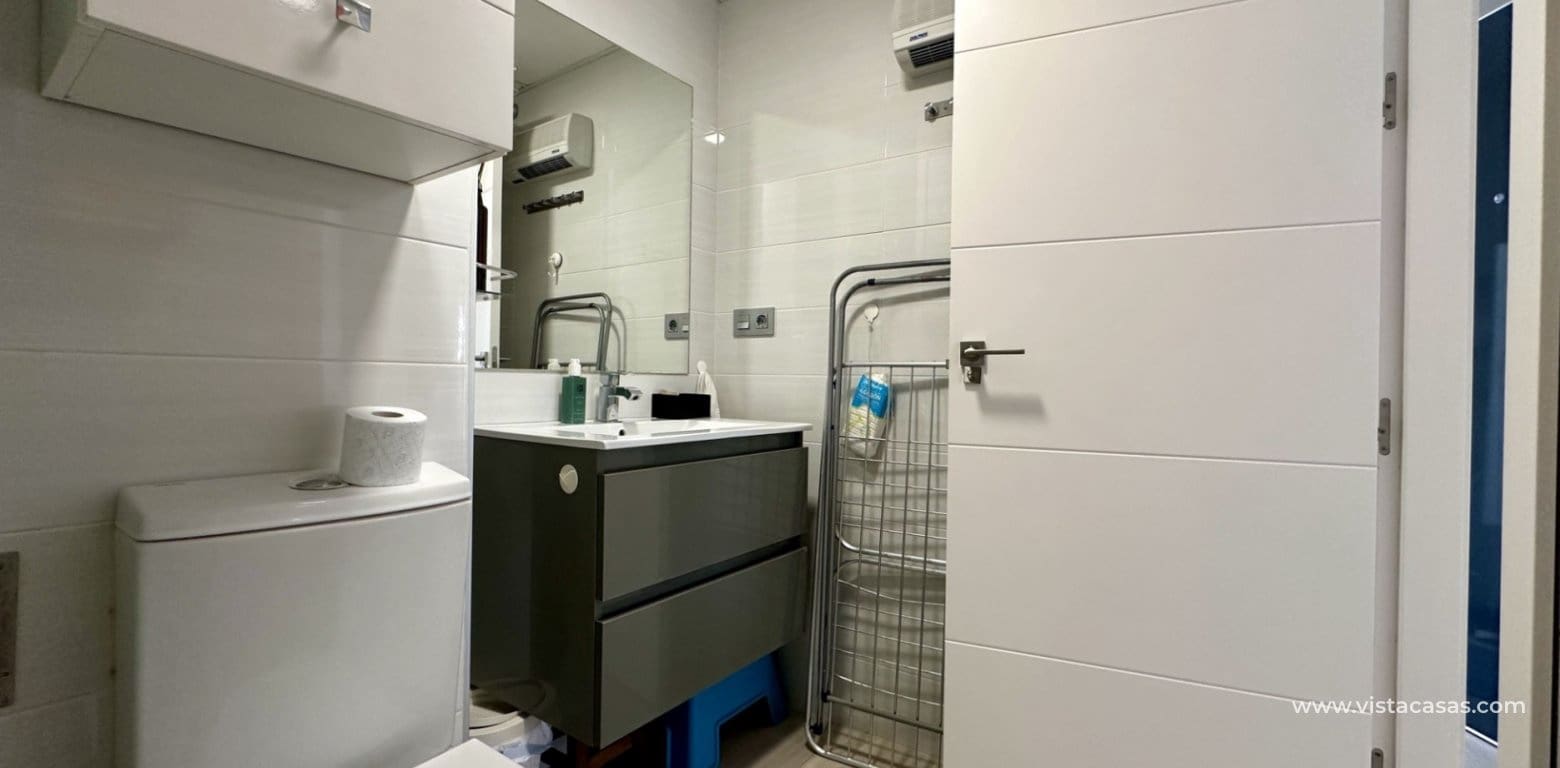 3 slaapkamer Appartement te koop in Punta Prima - € 295.000 (Ref: 9450688)