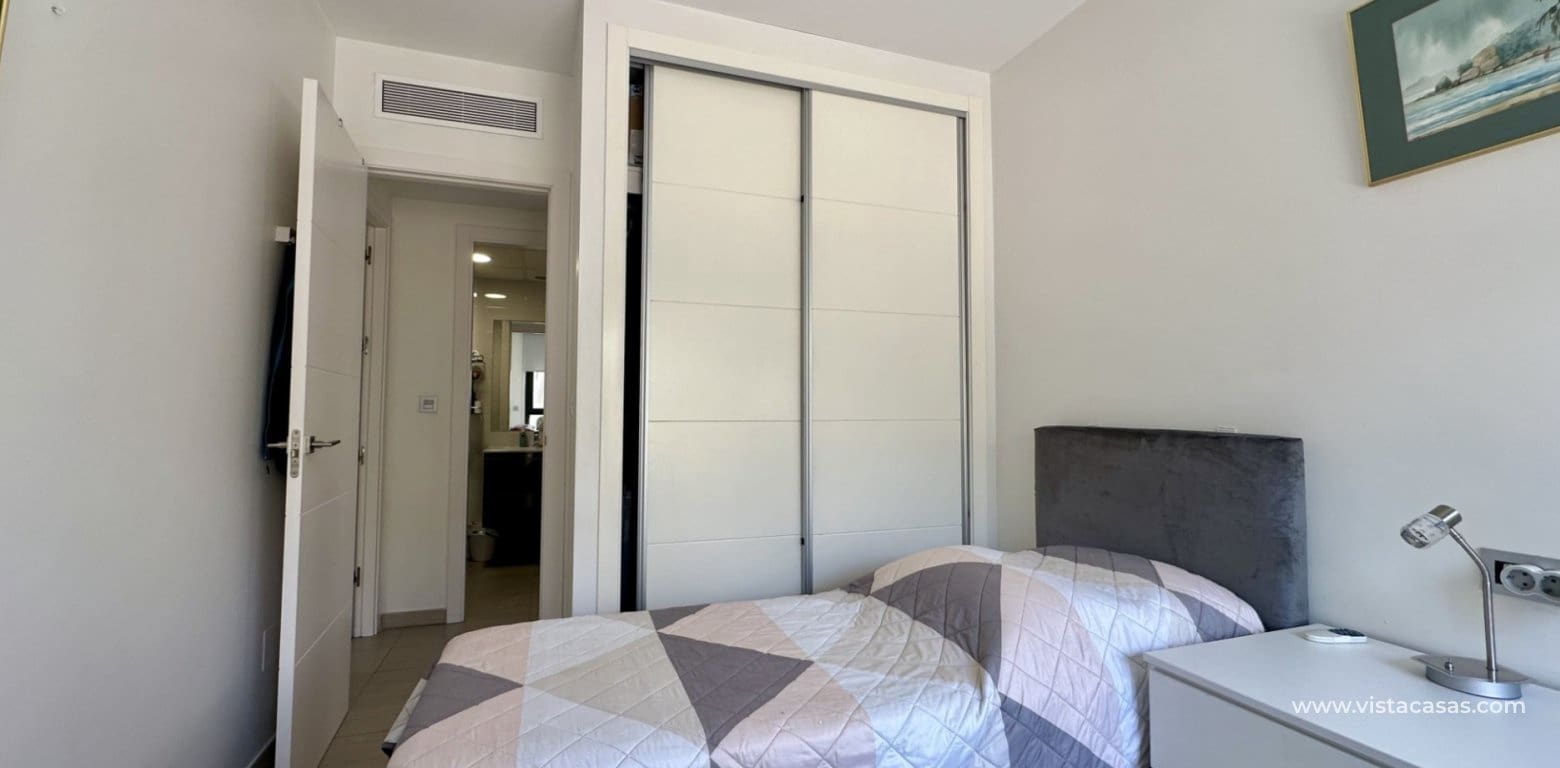 3 slaapkamer Appartement te koop in Punta Prima - € 295.000 (Ref: 9450688)