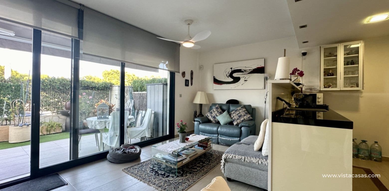 3 slaapkamer Appartement te koop in Punta Prima - € 295.000 (Ref: 9450688)