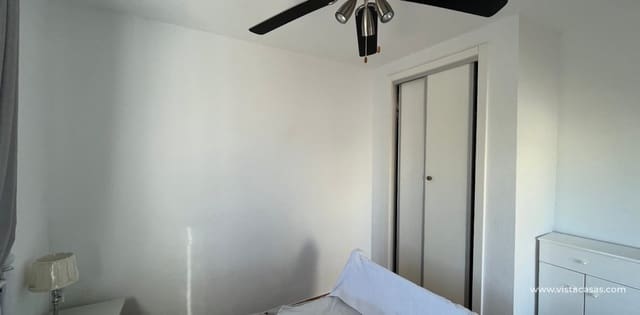 Casa de 3 habitaciones en Villamartin, Orihuela en venta - 175.000 € (Ref: 9452457)