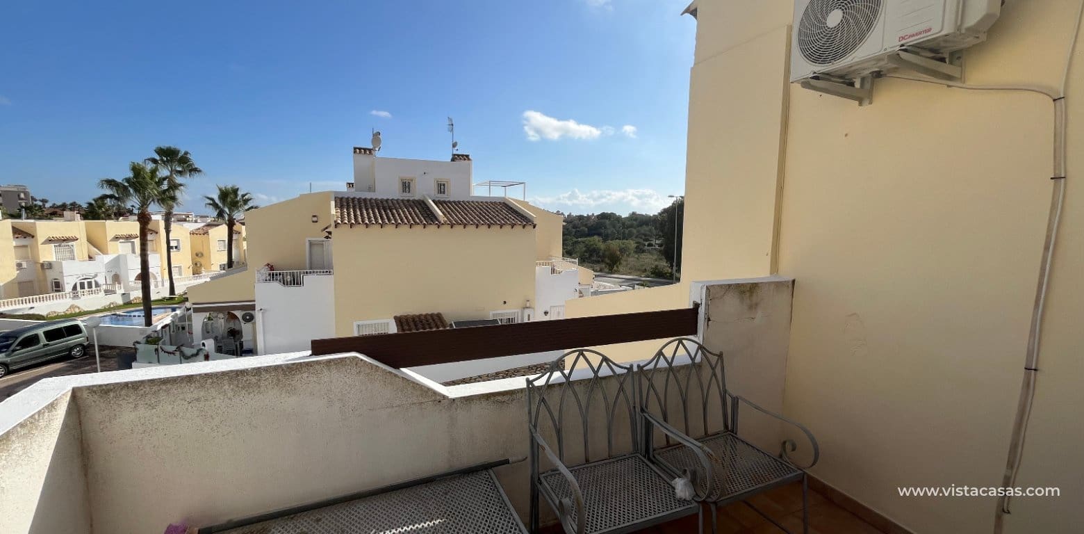 3 bedroom Townhouse for sale in Villamartin - € 175,000 (Ref: 9452457)