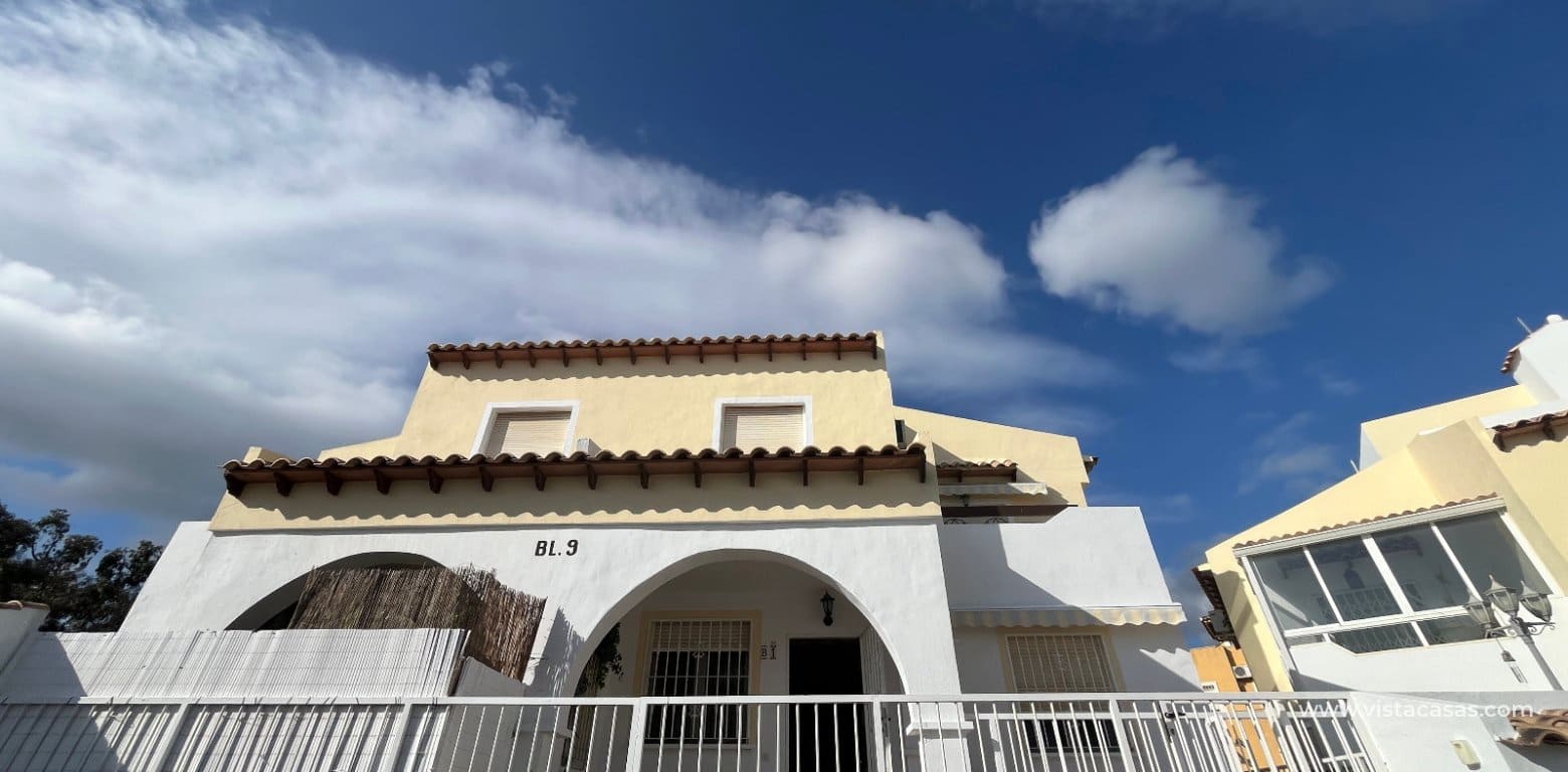 3 bedroom Townhouse for sale in Villamartin - € 175,000 (Ref: 9452457)