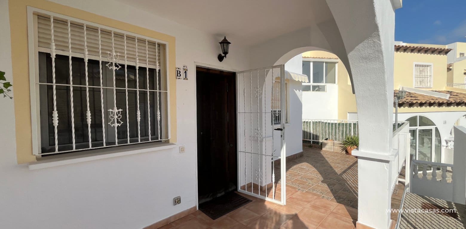 3 bedroom Townhouse for sale in Villamartin - € 175,000 (Ref: 9452457)