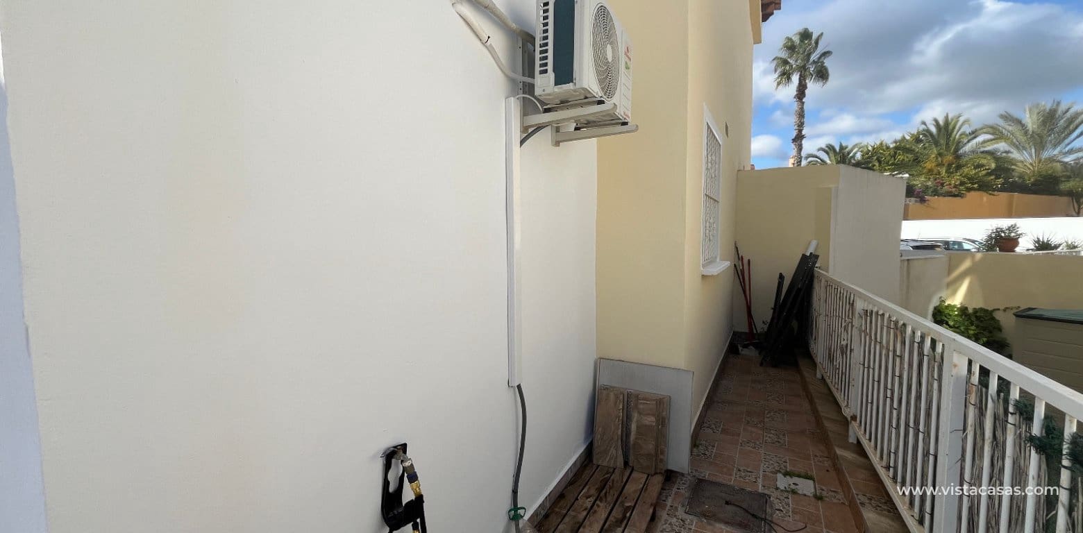 3 bedroom Townhouse for sale in Villamartin - € 175,000 (Ref: 9452457)