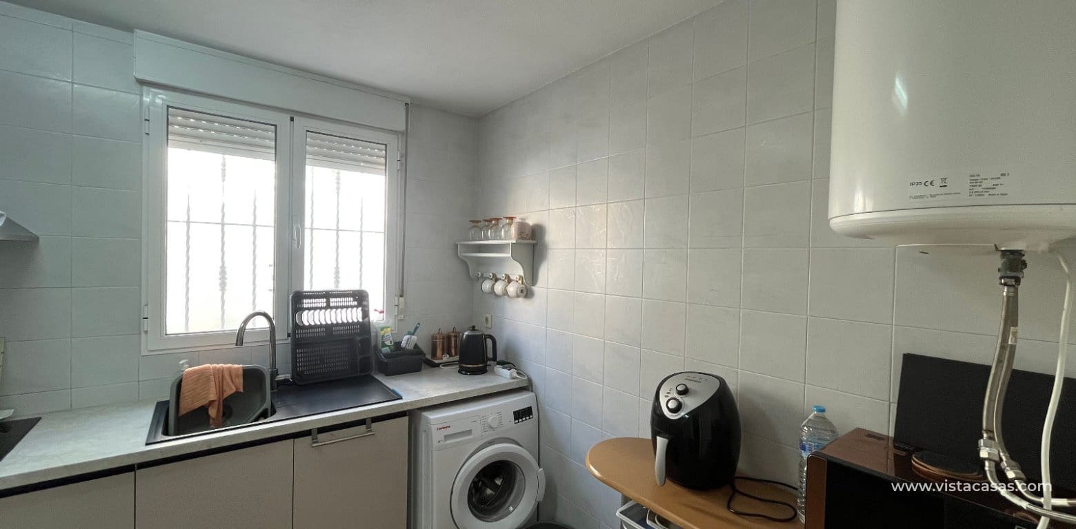 3 bedroom Townhouse for sale in Villamartin - € 175,000 (Ref: 9452457)