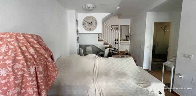 Casa de 3 habitaciones en Villamartin, Orihuela en venta - 175.000 € (Ref: 9452457)