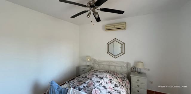 Casa de 3 habitaciones en Villamartin, Orihuela en venta - 175.000 € (Ref: 9452457)