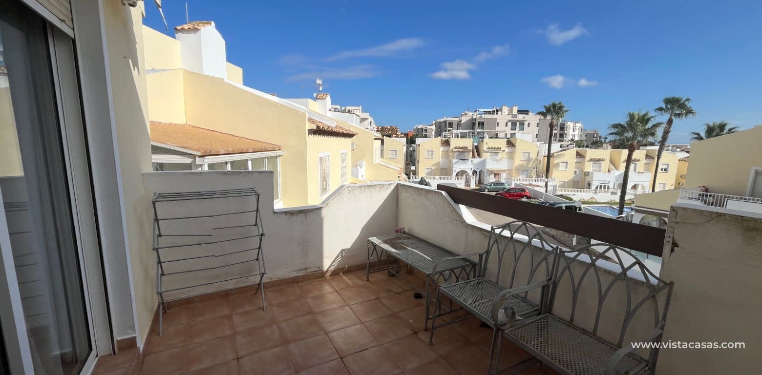 3 bedroom Townhouse for sale in Villamartin - € 175,000 (Ref: 9452457)
