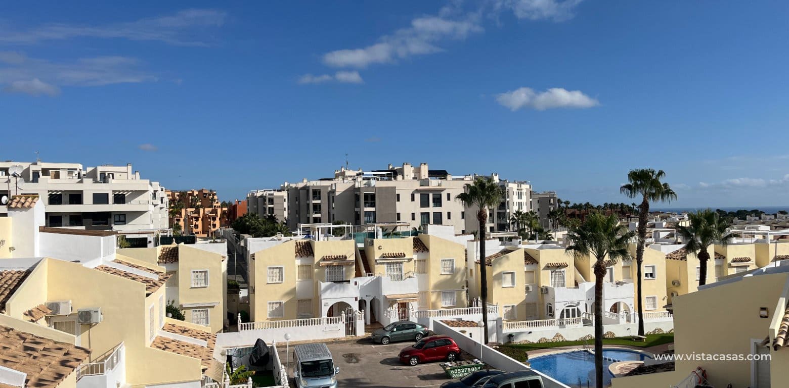 3 bedroom Townhouse for sale in Villamartin - € 175,000 (Ref: 9452457)