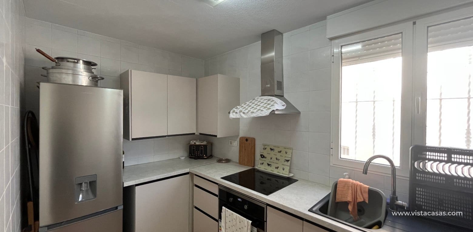 3 bedroom Townhouse for sale in Villamartin - € 175,000 (Ref: 9452457)