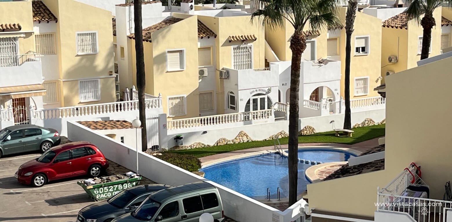 3 bedroom Townhouse for sale in Villamartin - € 175,000 (Ref: 9452457)