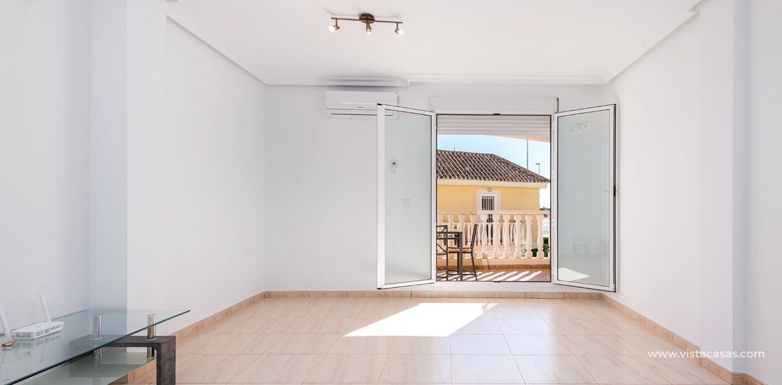 2 Zimmer Apartment zu verkaufen in Cabo Roig - 185.000 € (Ref: 9465937)