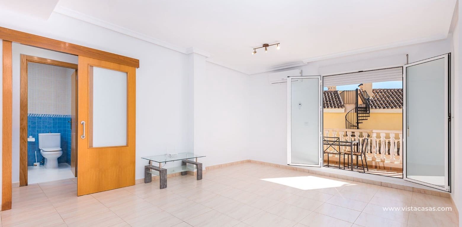 2 Zimmer Apartment zu verkaufen in Cabo Roig - 185.000 € (Ref: 9465937)