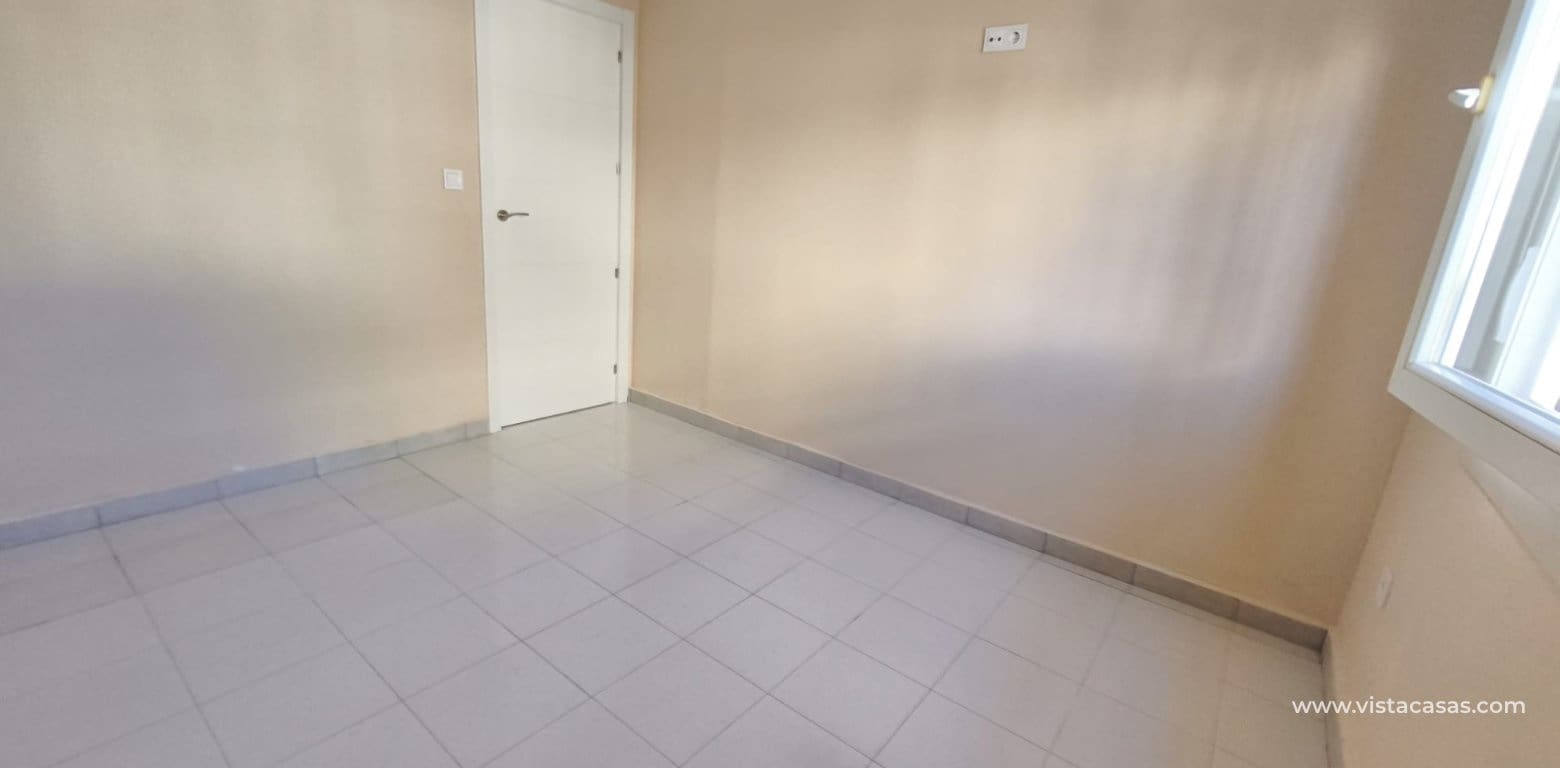 Casa de 3 habitaciones en Los Balcones en venta - 149.000 € (Ref: 9468832)