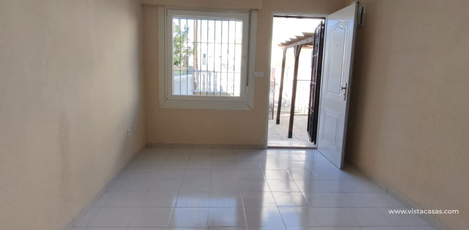 Casa de 3 habitaciones en Los Balcones en venta - 149.000 € (Ref: 9468832)
