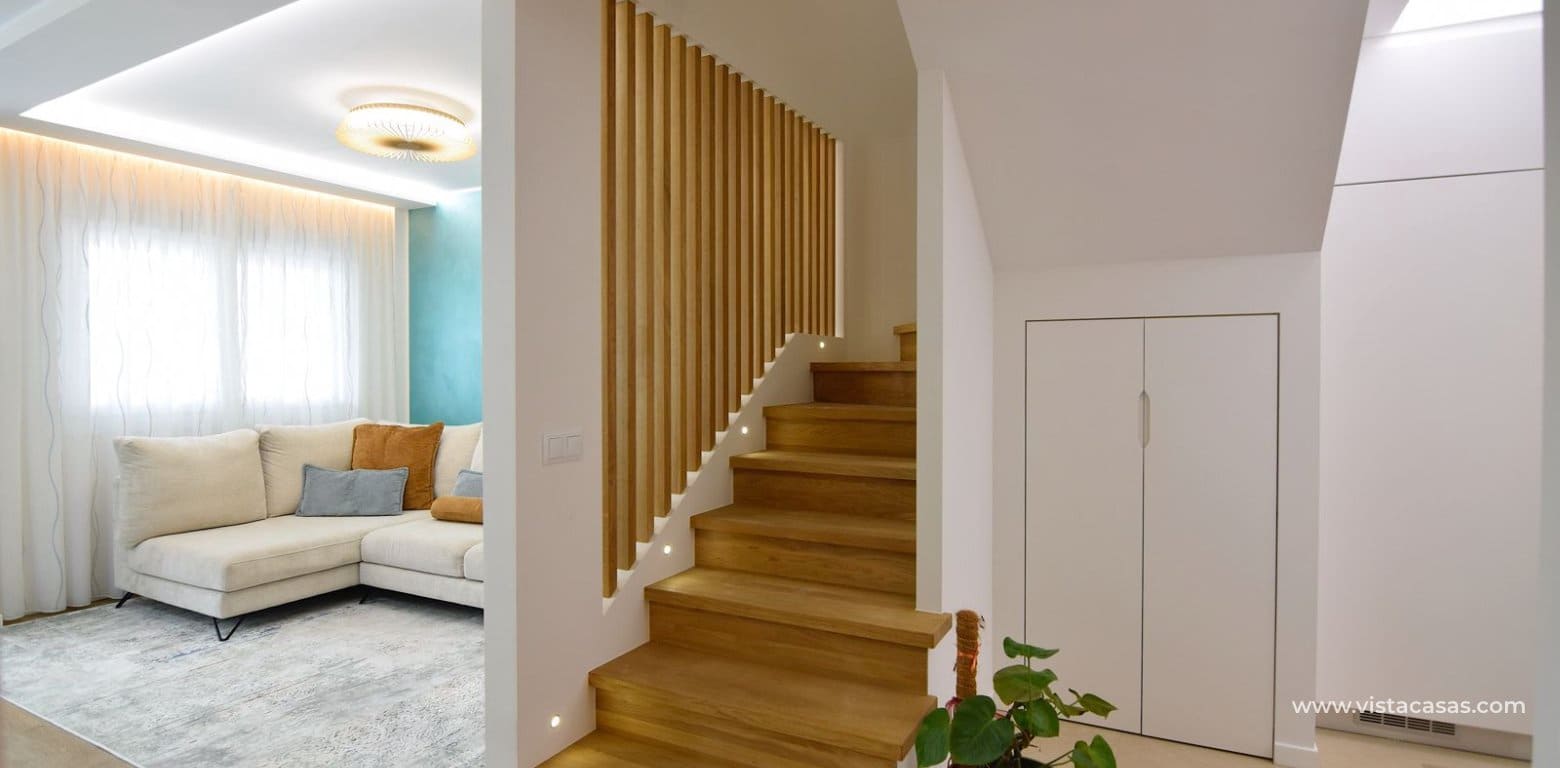 3 bedroom Townhouse for sale in La Florida with pool - € 249,000 (Ref: 9469994)