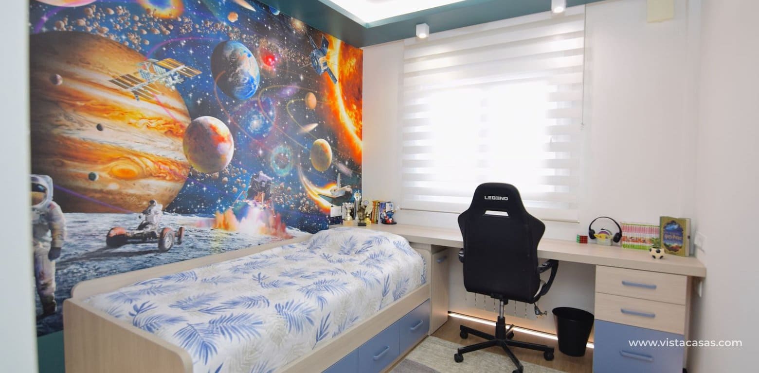 3 bedroom Townhouse for sale in La Florida with pool - € 249,000 (Ref: 9469994)