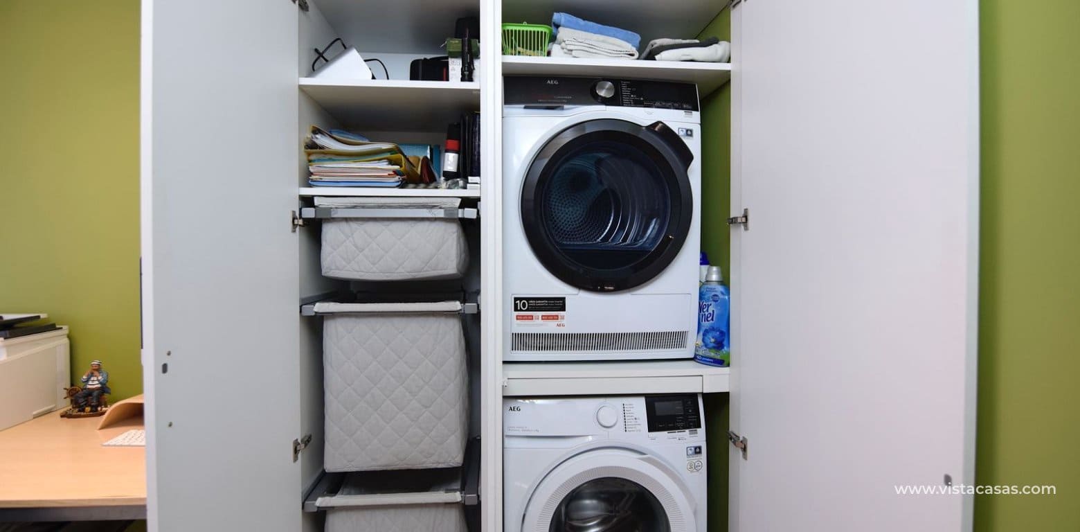 3 bedroom Townhouse for sale in La Florida with pool - € 249,000 (Ref: 9469994)