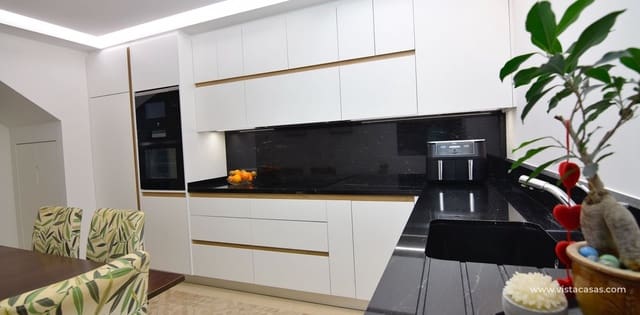 3 Zimmer Haus zu verkaufen in La Florida, Orihuela mit Pool - 249.000 € (Ref: 9469994)