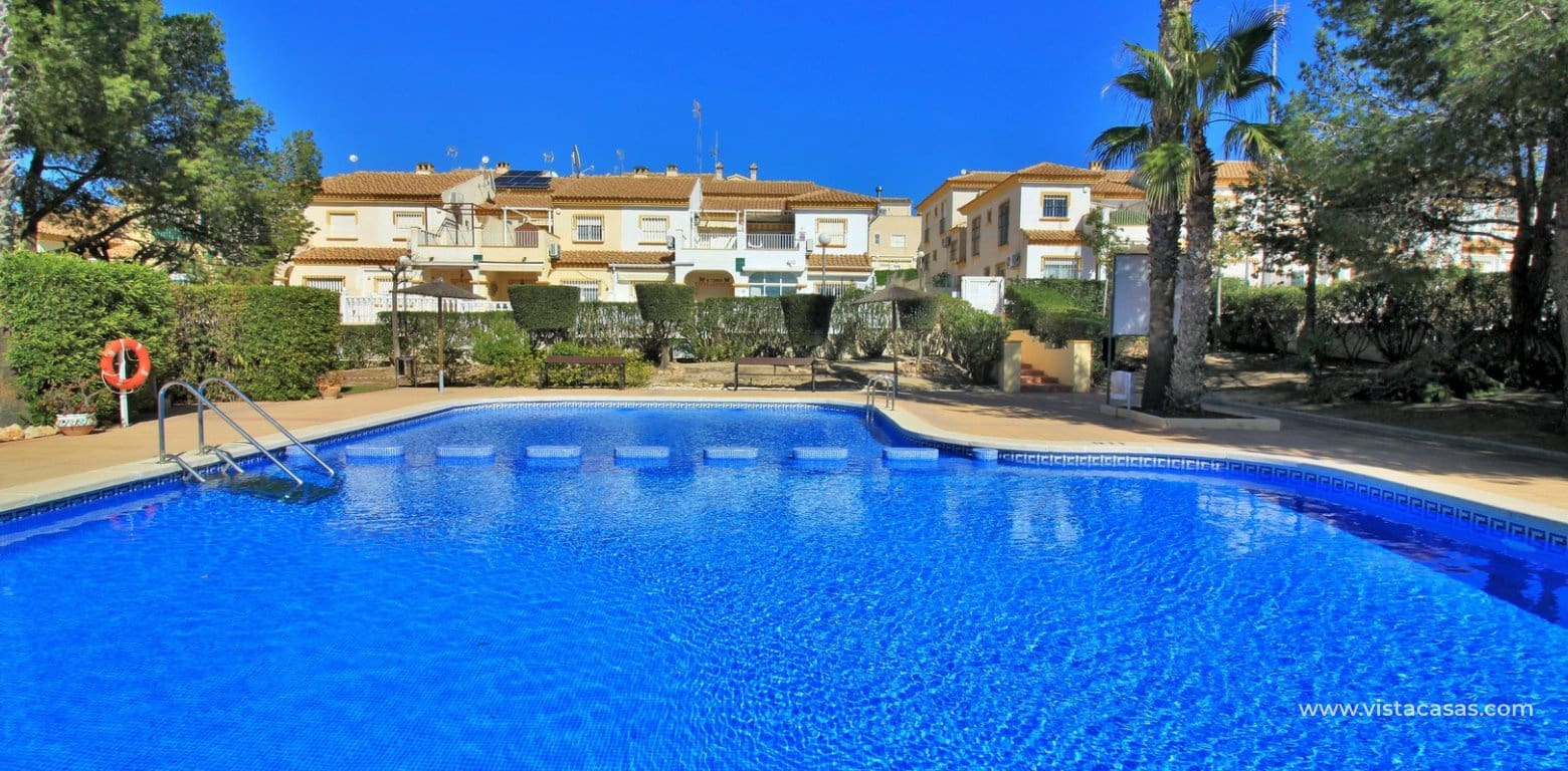 3 bedroom Townhouse for sale in La Florida with pool - € 249,000 (Ref: 9469994)