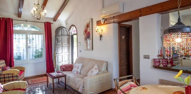 2 slaapkamer Villa te koop in Villamartin, Orihuela - € 299.000 (Ref: 9495287)