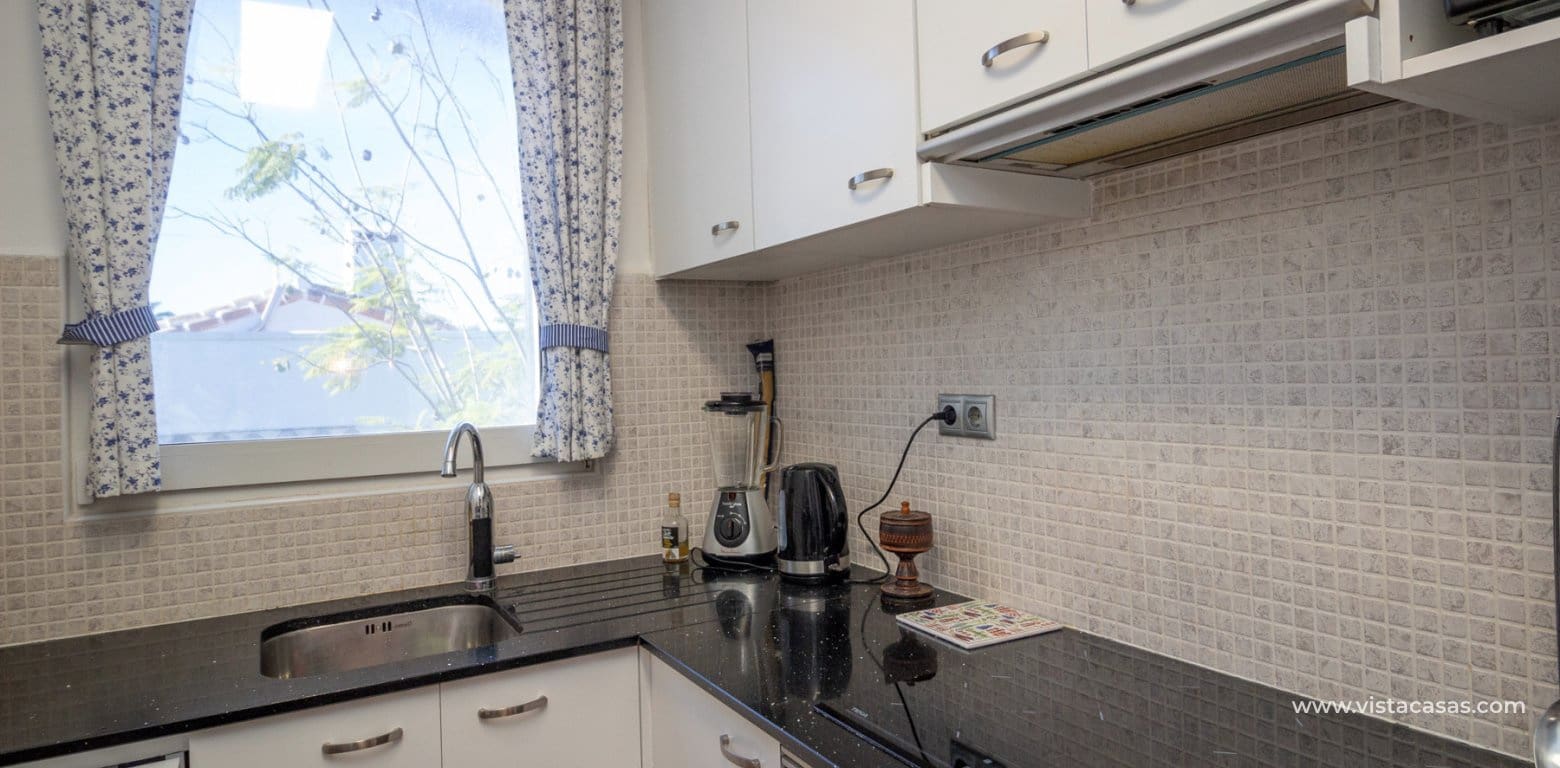 2 slaapkamer Villa te koop in Villamartin - € 299.000 (Ref: 9495287)