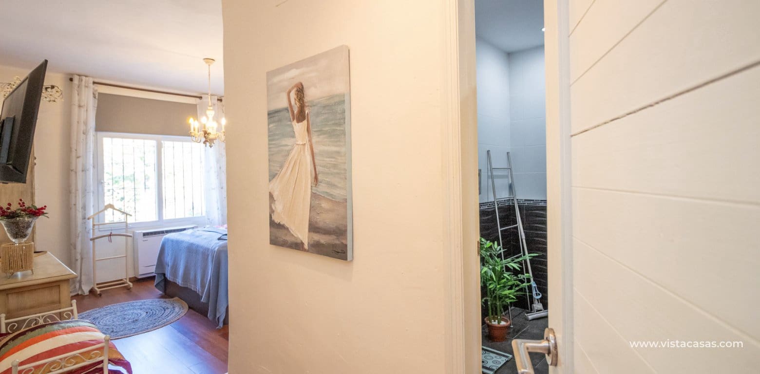 2 slaapkamer Villa te koop in Villamartin - € 299.000 (Ref: 9495287)