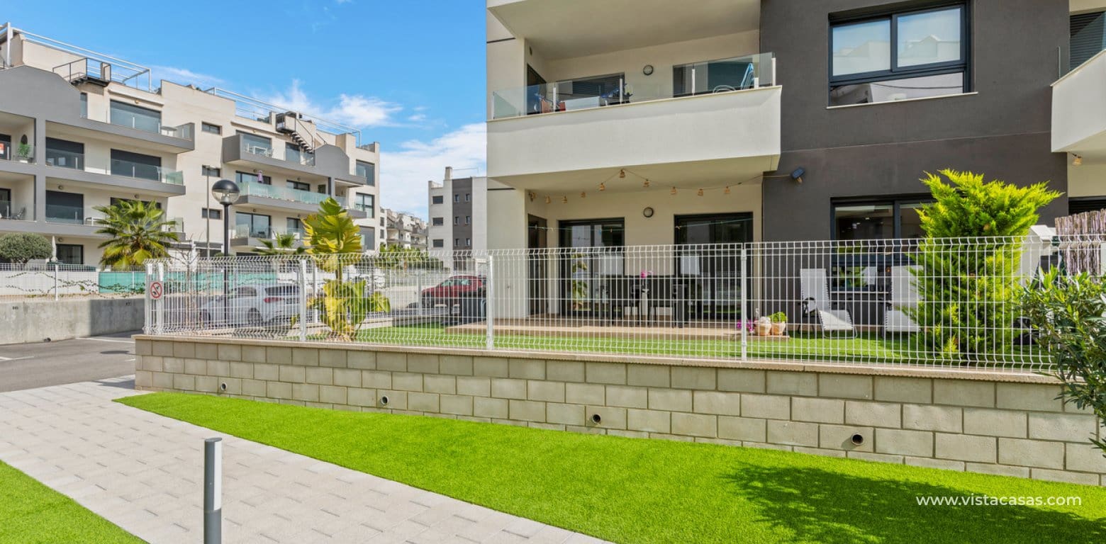 Apartamento de 2 habitaciones en Villamartin en venta - 228.995 € (Ref: 9504661)