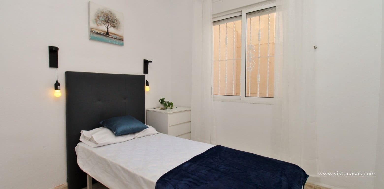 2 bedroom Apartment for sale in Villamartin with pool - € 149,000 (Ref: 9518252)