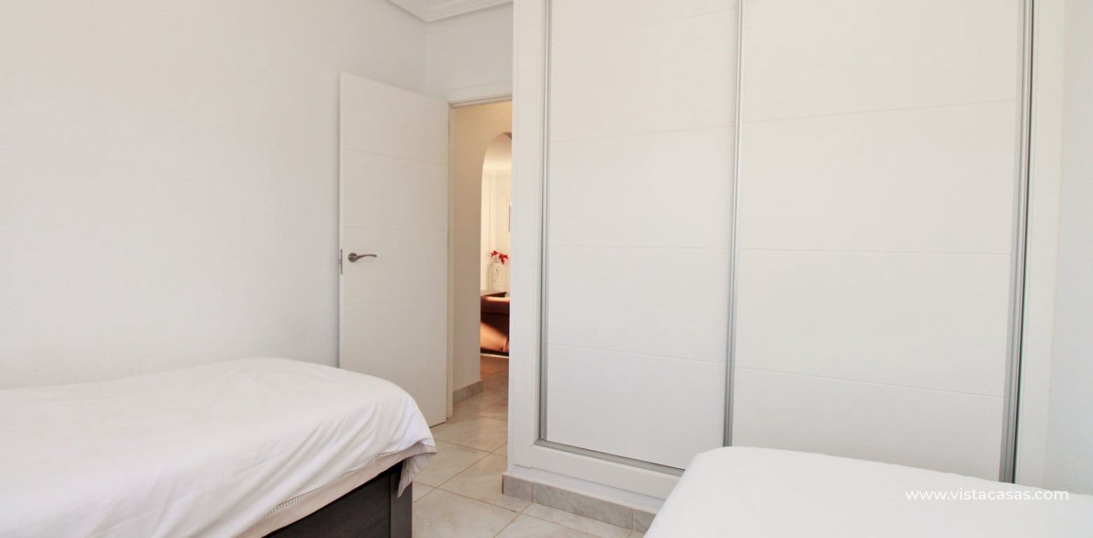 4 slaapkamer Villa te koop in Playa Flamenca met zwembad - € 399.950 (Ref: 9532457)