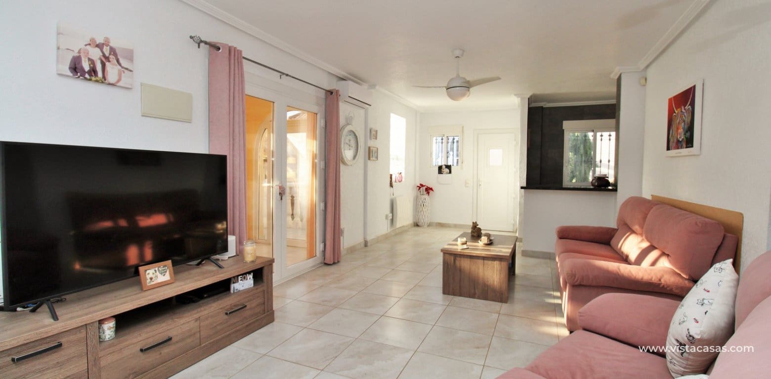 4 slaapkamer Villa te koop in Playa Flamenca met zwembad - € 399.950 (Ref: 9532457)