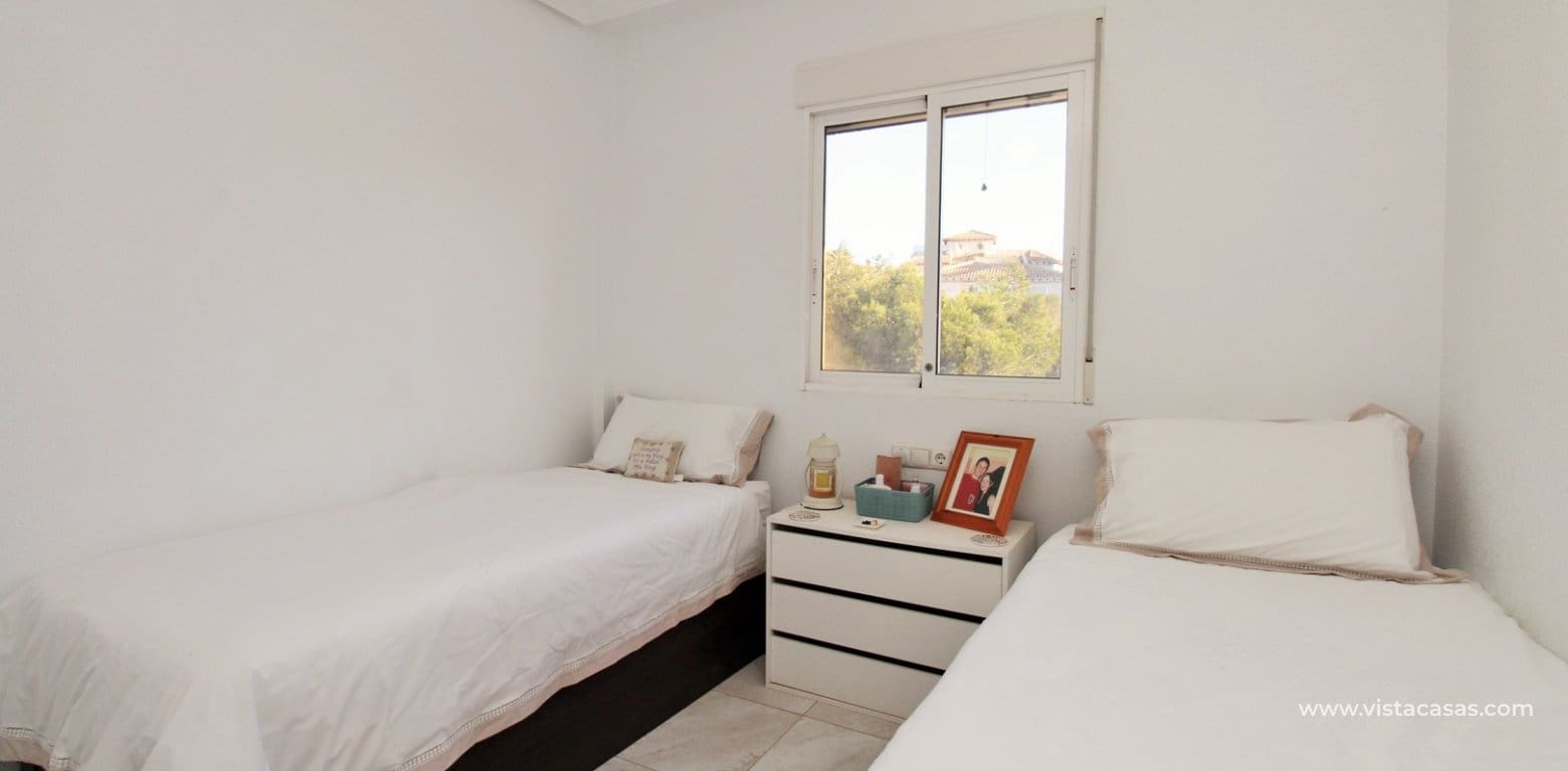 4 slaapkamer Villa te koop in Playa Flamenca met zwembad - € 399.950 (Ref: 9532457)